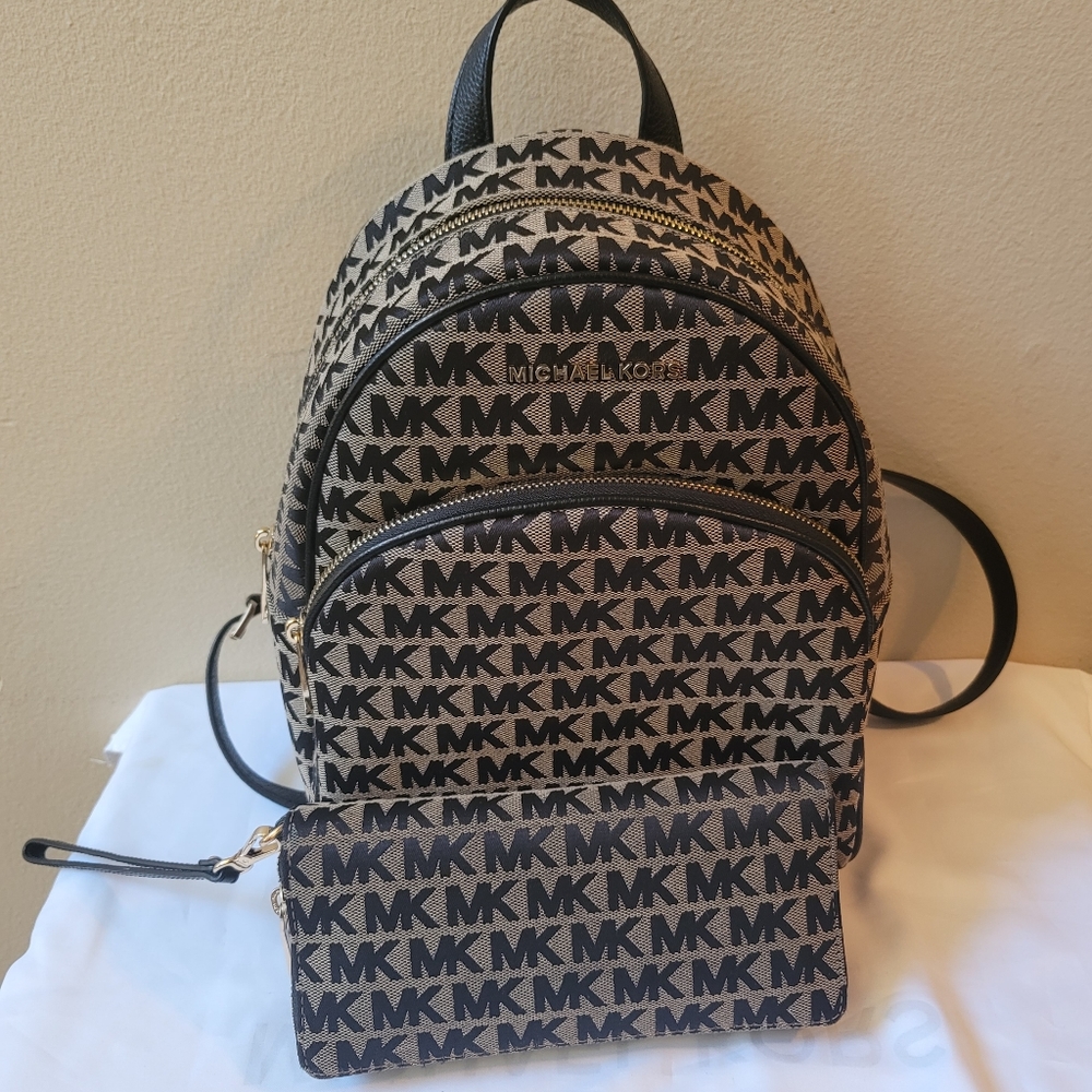 Michael kors medium Backpack - Picture 8 of 16
